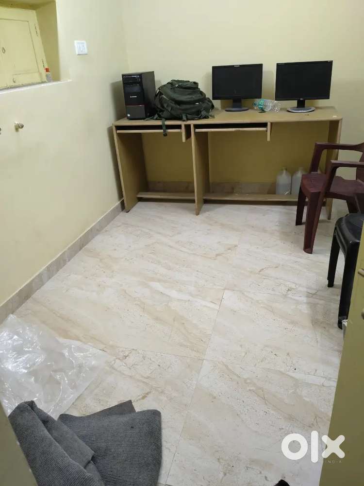 Single room looking for bachelor only for women near BMS college