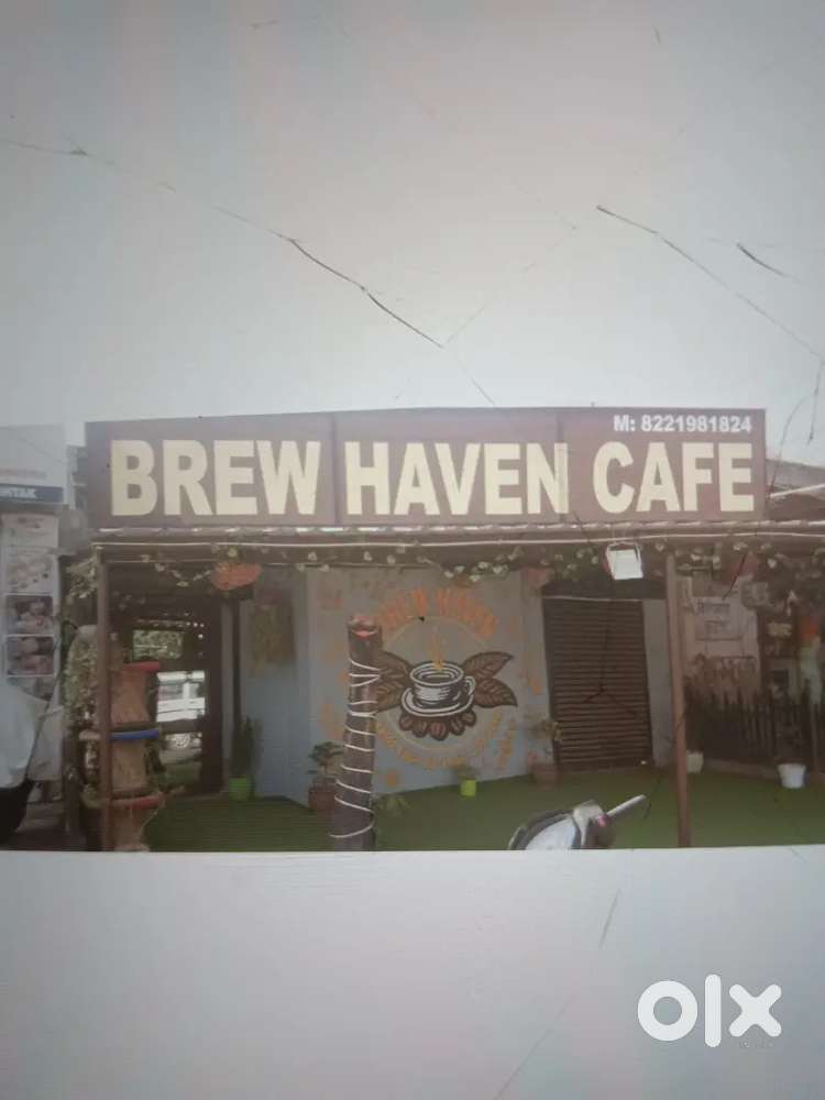 Halper for cafe