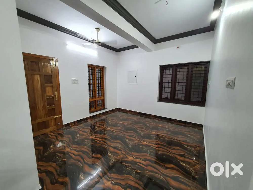 4 bhk House for lease