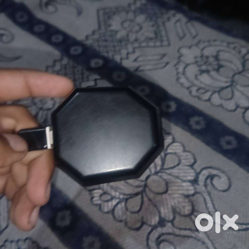 This is Number buds 3 month used ear buds