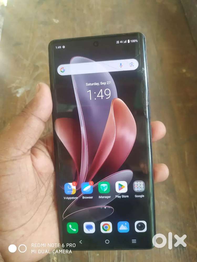 Vivo V29E 5G Curve Display 8GB Ram 128GB Rom Minor Touch Crack Hai