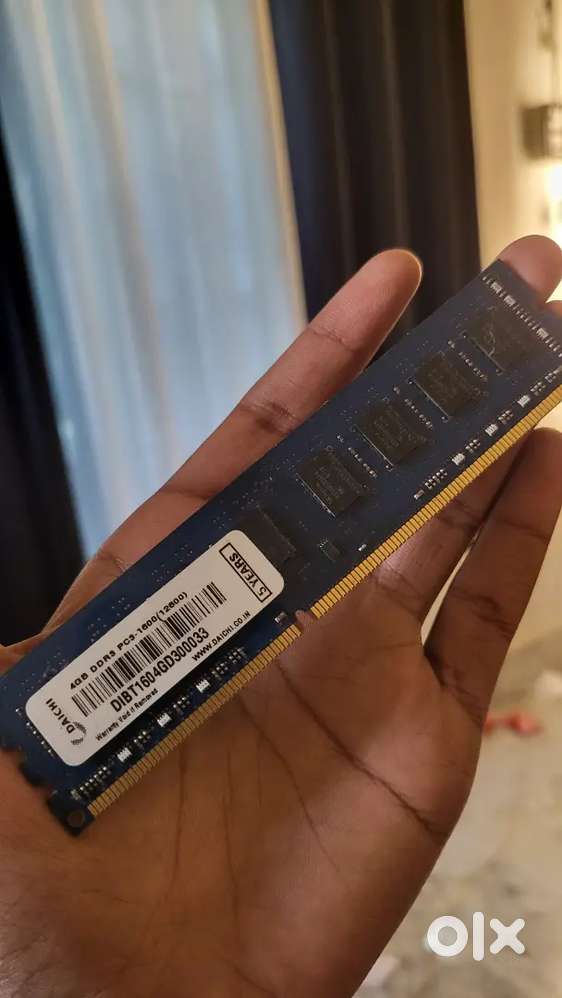 2 sticks of 4 gb ram total 8 gb