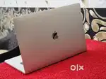 Apple Macbook pro i9