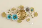 Vintage Floral Wall Clock – Gold Frame with Artistic Bloom Design