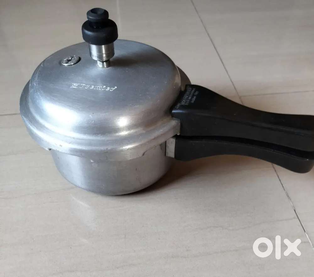 Premier 1.5 litre pressure cooker and Coffee Percolator