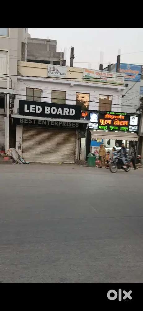 Shop rent pe dena hai