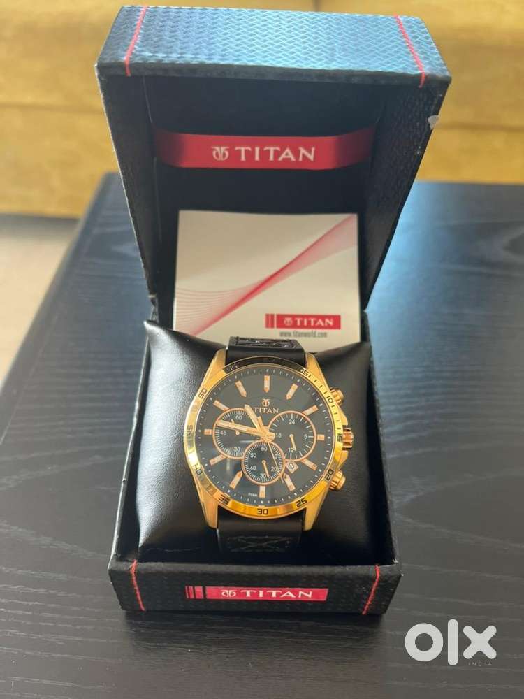 Titan Classic Blue Dial Analog Leather Strap watch for Men