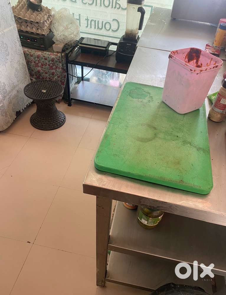 Commercial table 2 months old for chopping cutting with racks