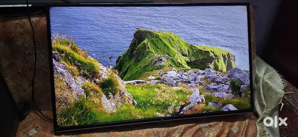 Mi l43m4 4k ultra super condition 2years old