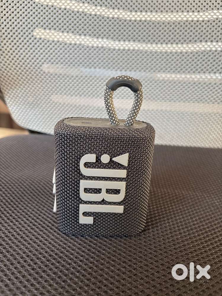 JBL Go3 speaker