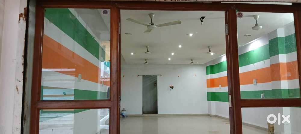Space for shop and showroom