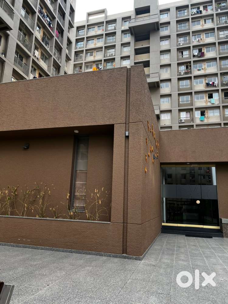 Looking for 2 Flatmates