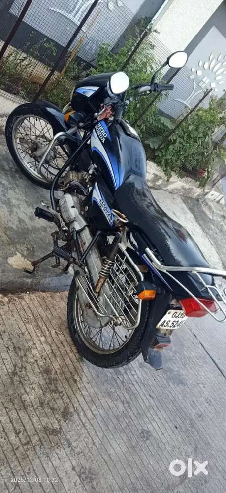Hero honda Splendor Plus parcing puru thai gayu che