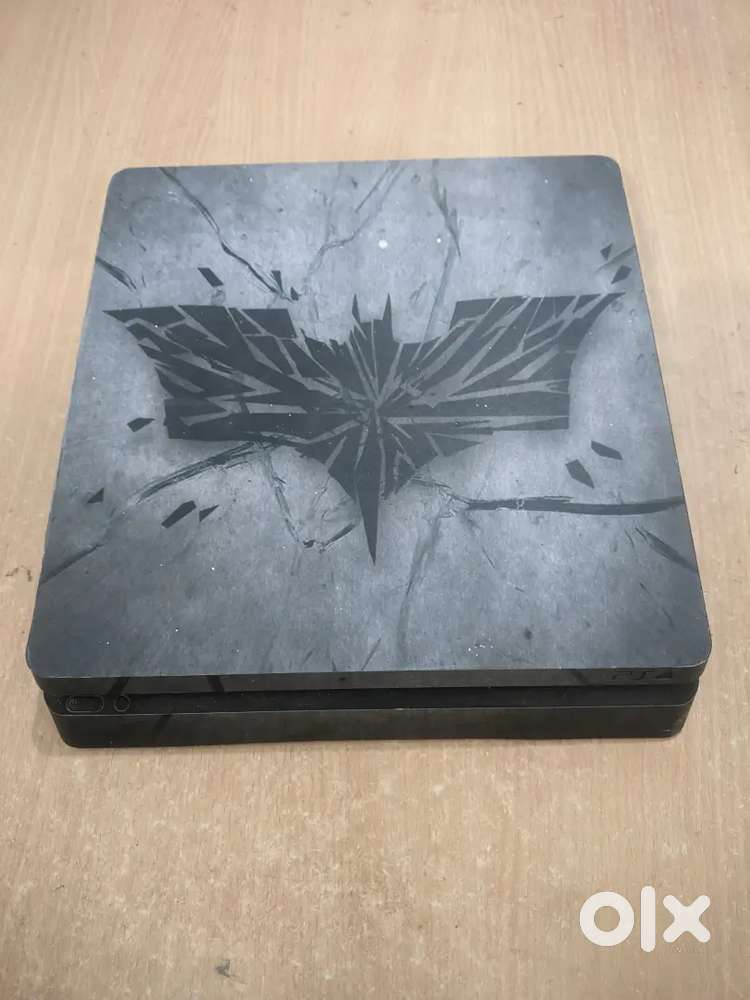 PS4 Slim 1TB  Play Station 4  Sony