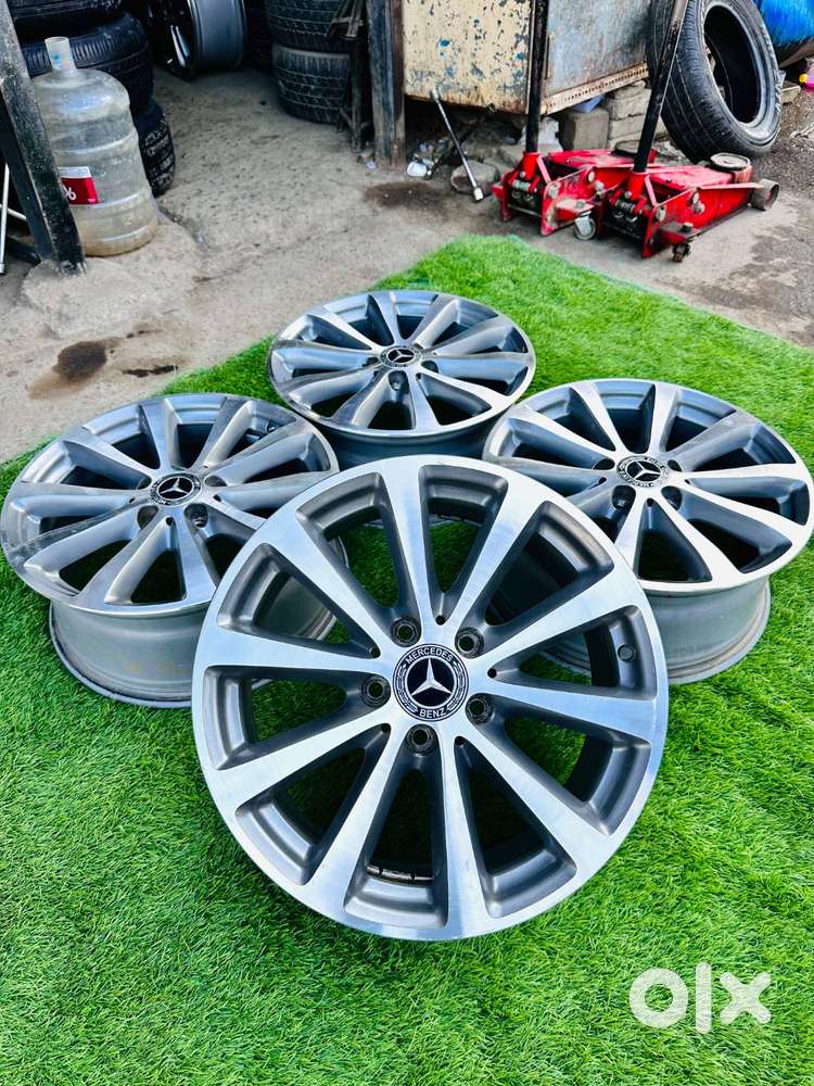 MERCEDES ALLOY WHEELS 17 INCHES 112 PCD (EXCELLENT CONDITION)