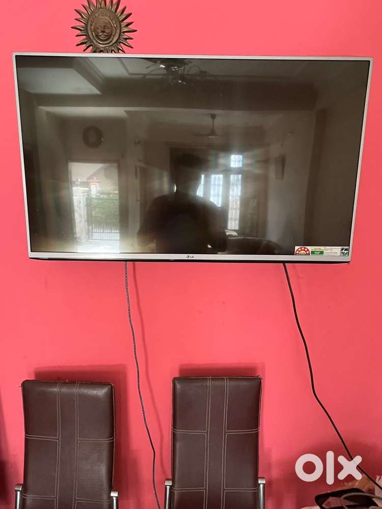 43” LED TV, Microwave, Washing Machine and Fridge for Sale