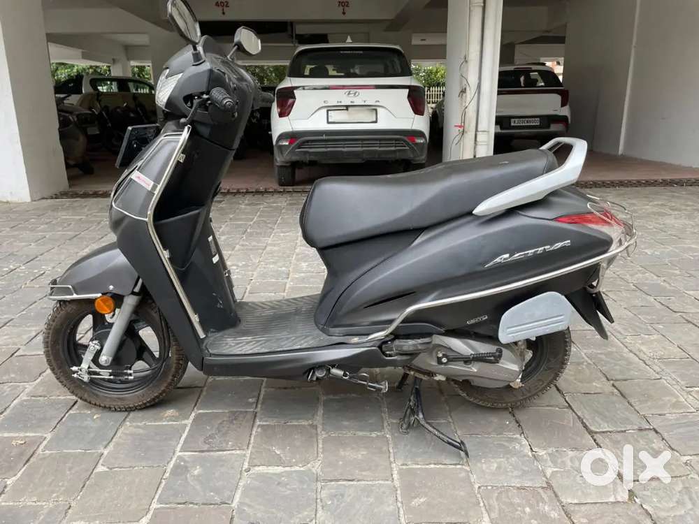 HONDA ACTIVA 7G MODEL 2025 ONLY 4000 KM DRIVEN