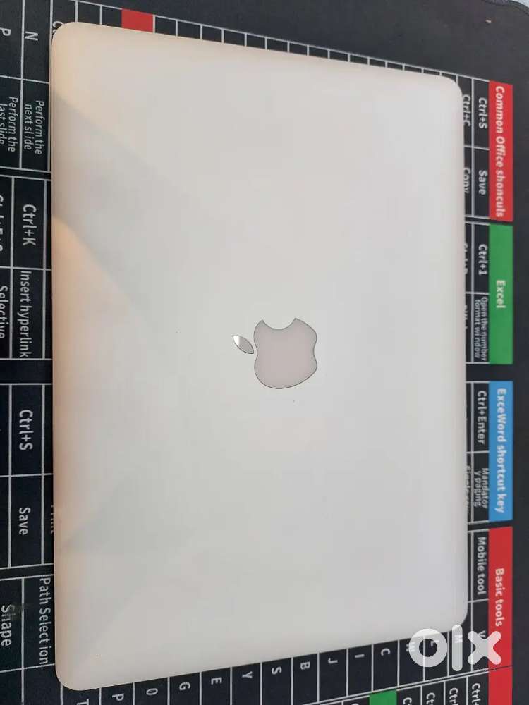 macbook Air A1 condition battery backup boht acha h