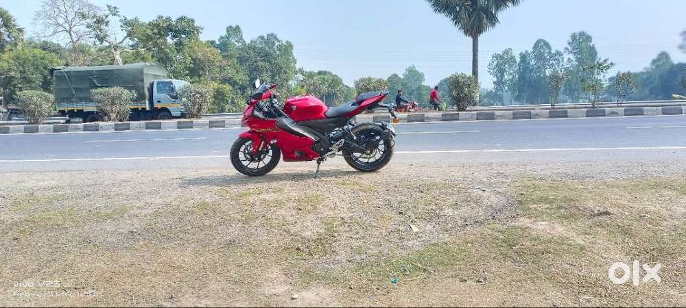 R15 V4 New Condition