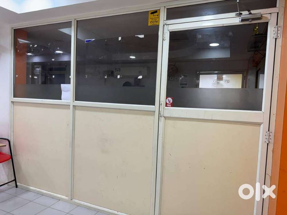 Aluminum Partition with glass & ply 250 sq feet+4 Pc of Aluminum Doors
