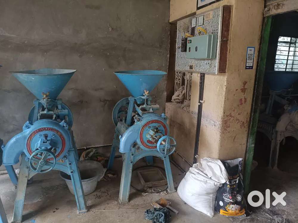 Flour mill machine