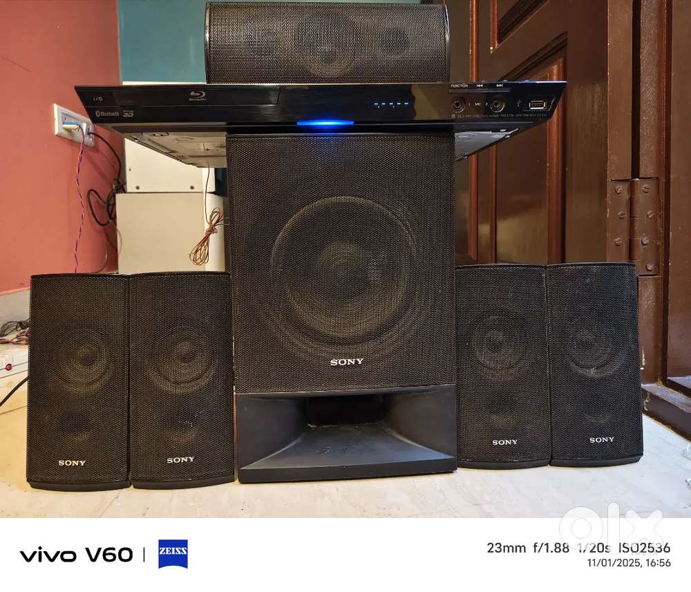 SONY BDV-E2100 3D BLU RAY 1000WATTS ALL WORKING WITH REMOTE