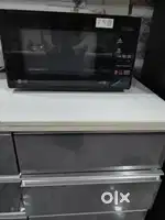 LG Solo Microwave oven