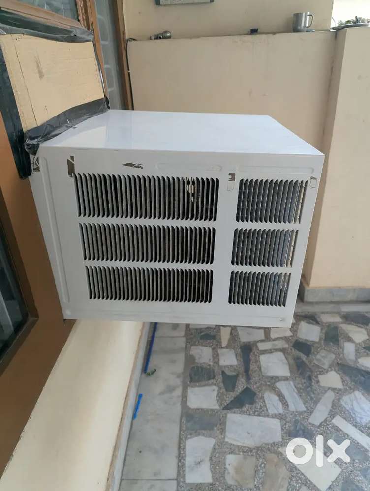Godrej 5star 1.5 ton window AC 1 year old in good condition