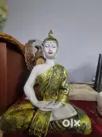Buddha statue