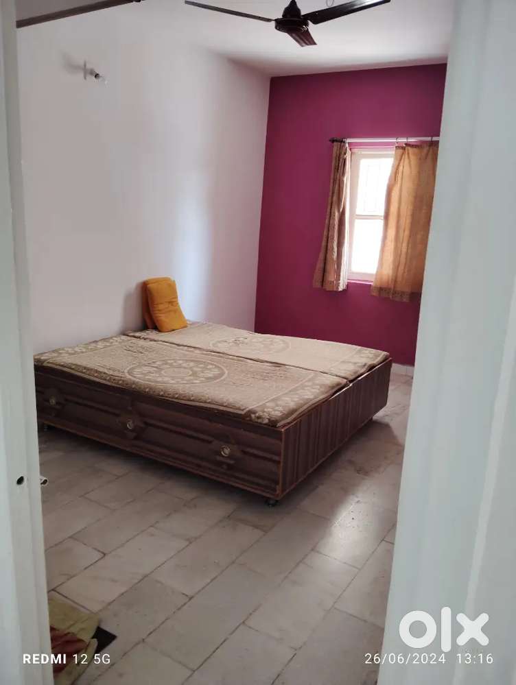 5 bhkh with attached bathroom