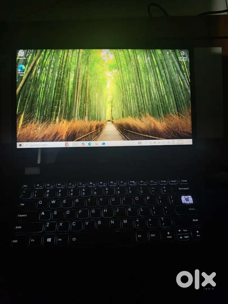 Lenovo IdeaPad Flex 6 — Touchscreen, 2-in-1 Laptop. ( 360 Flip )