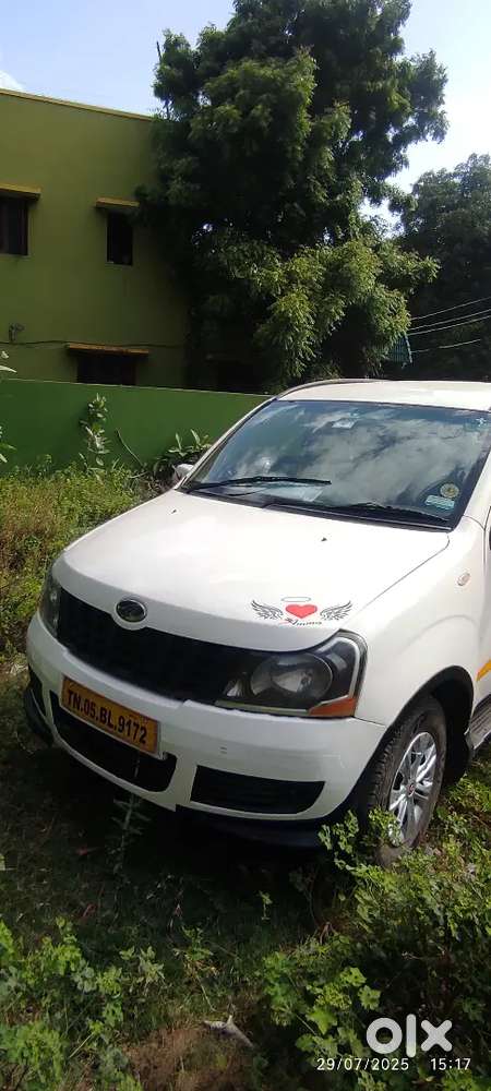 Mahindra Xylo vehicle for lease basics