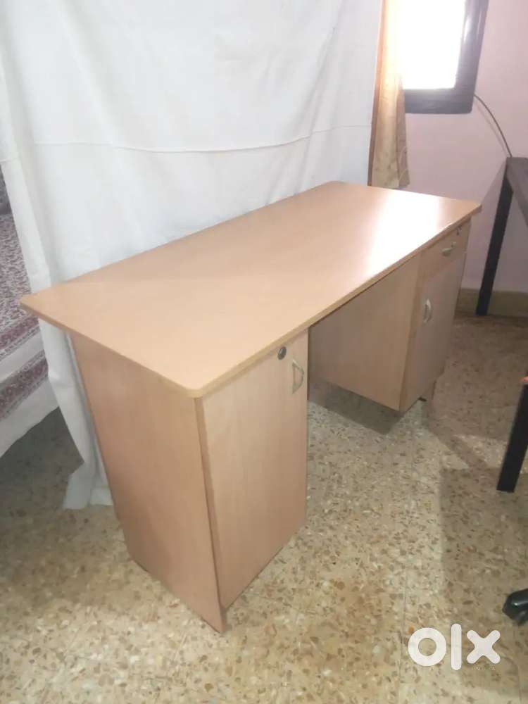 FURNITURE,   KITCHEN  ITEM,