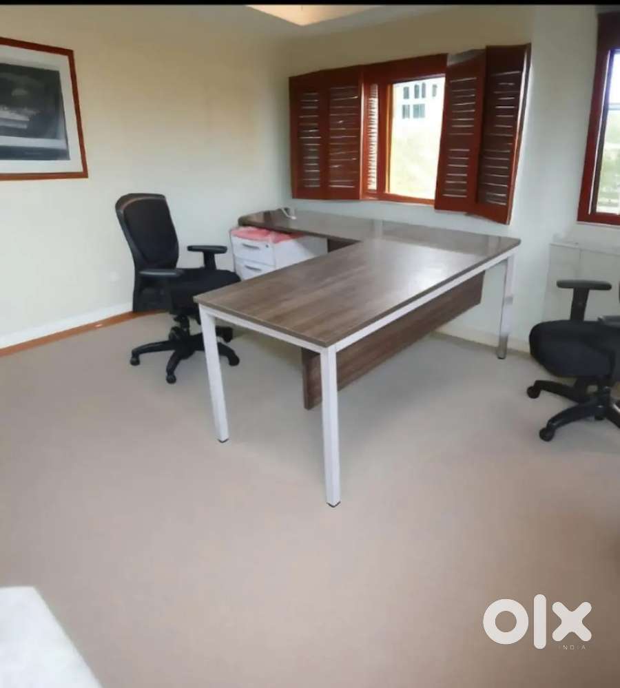 Fully Furnish Office 500 Sq Shop 8OO Sq