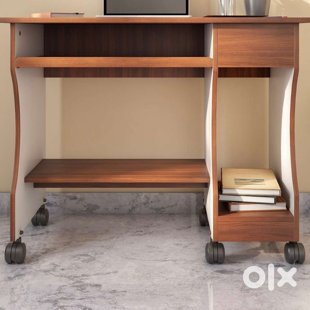 Computer Table of Nilkamaal