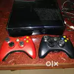 Xbox 360 Console  with 2 controllers n all accessories