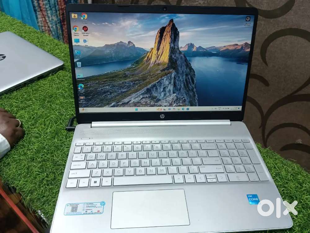 Urgent Sell HP LAPTOP