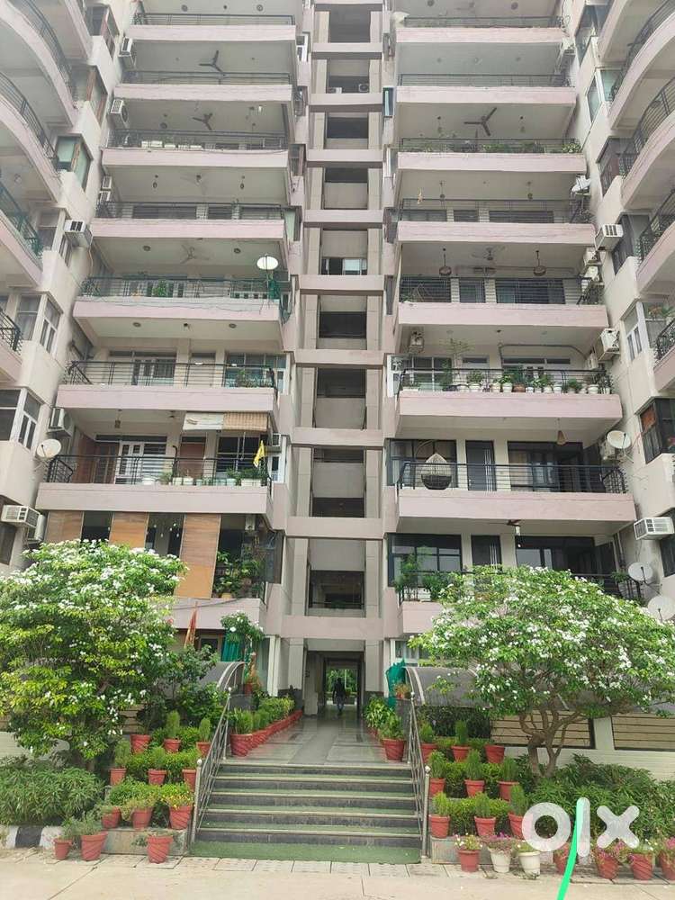 EMAAR EMERALD ESTATE APARTMENT