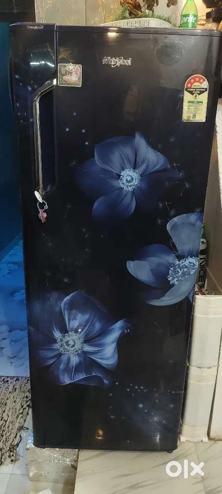 Whirlpool fridge in mint condition