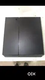 Play station 4 (PS4)