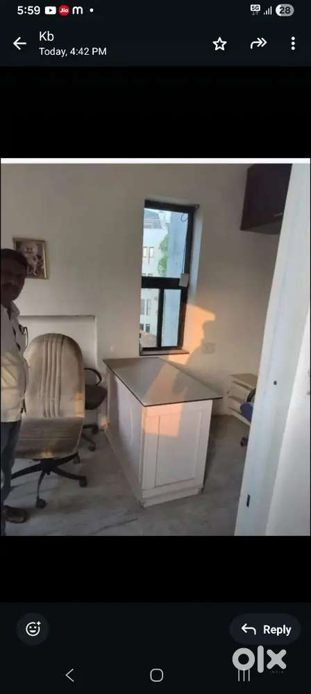 Best Office 100sqft vrund complex bpc road in akota
