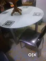 Glass top with 4 chair Dining table