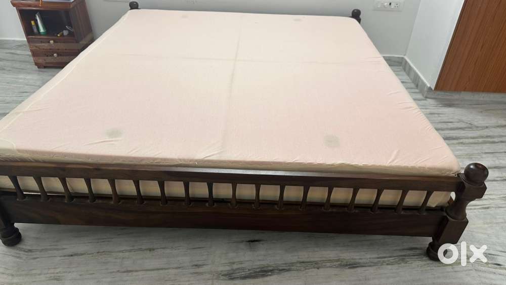 Solid seesham wood king size cot with Emma mattress