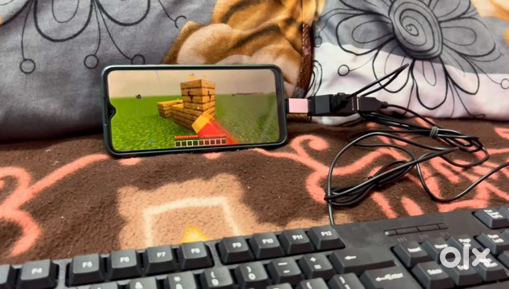 Keyboard + type c otg + 3 port usb hub perfect for laptops and mobile