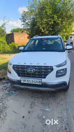 Hyundai Venue 2020 Petrol 57000 Km Driven