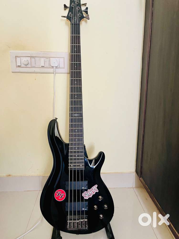 Sell 5 string bass