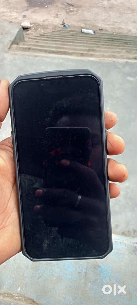 I phone 13 128gb battery 81