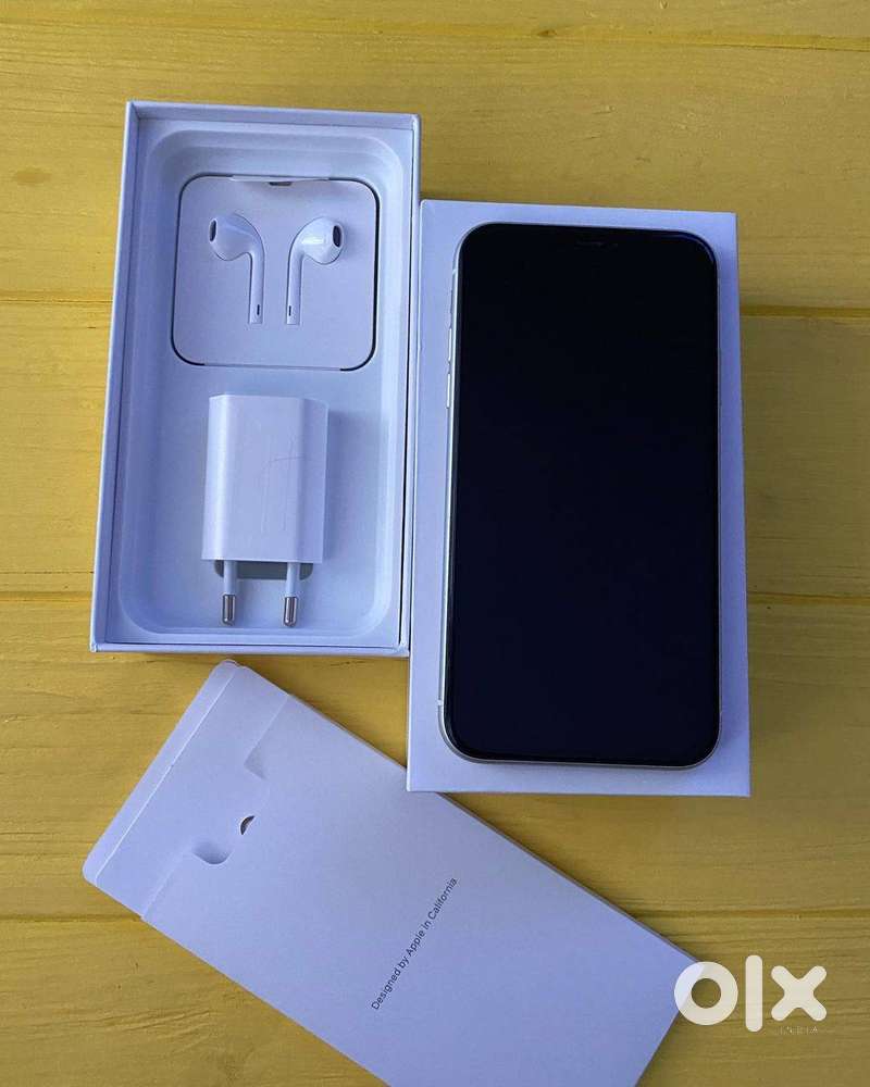 I PHONE XR REFURBISHED ( 128 GB STORAGE )