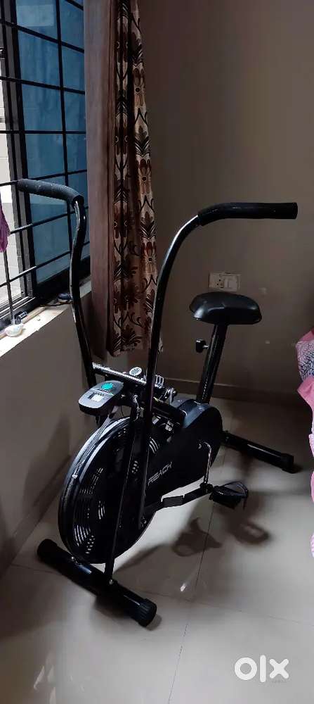 Air Bike Exercise Cycle with Moving Handles – Home Gym Cardio Machine