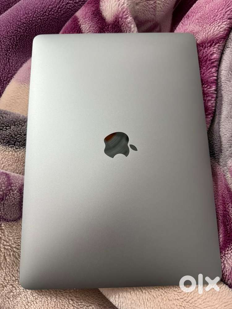 Macbook Pro M1 (8/256GB) New Condition